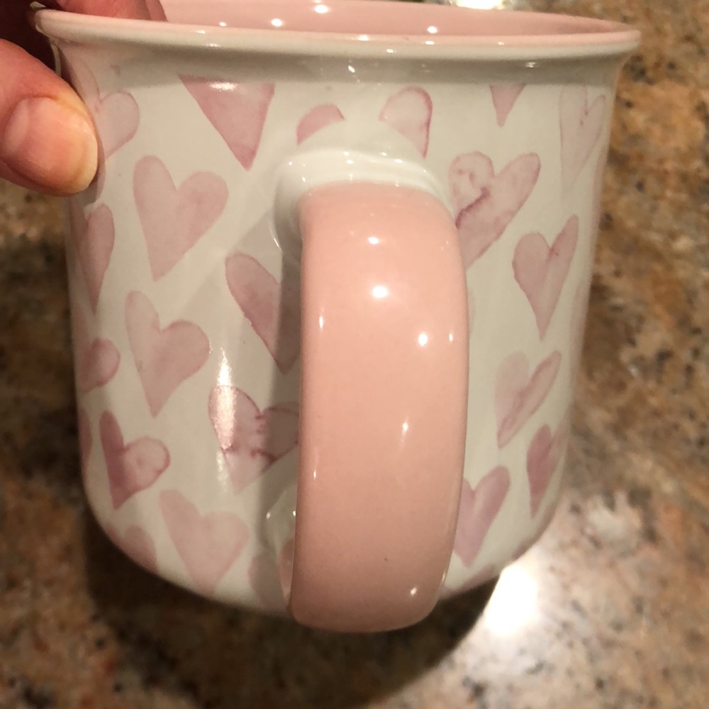 Host pick โญ๏ธ๐๐๐Valentines Day pink heart mug - Picture 5 of 7